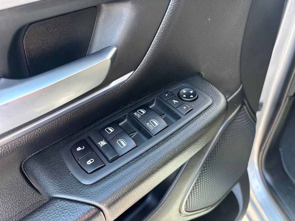 Thumbnail: 2020 RAM 1500 - 23