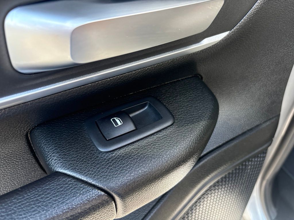 Thumbnail: 2020 RAM 1500 - 32