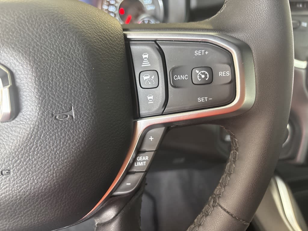 Thumbnail: 2025 RAM 1500 - 28