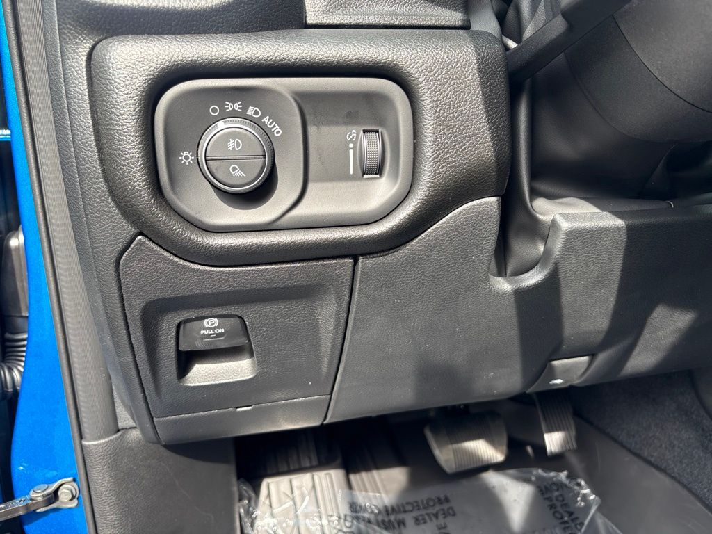 Thumbnail: 2026 RAM 1500 - 23