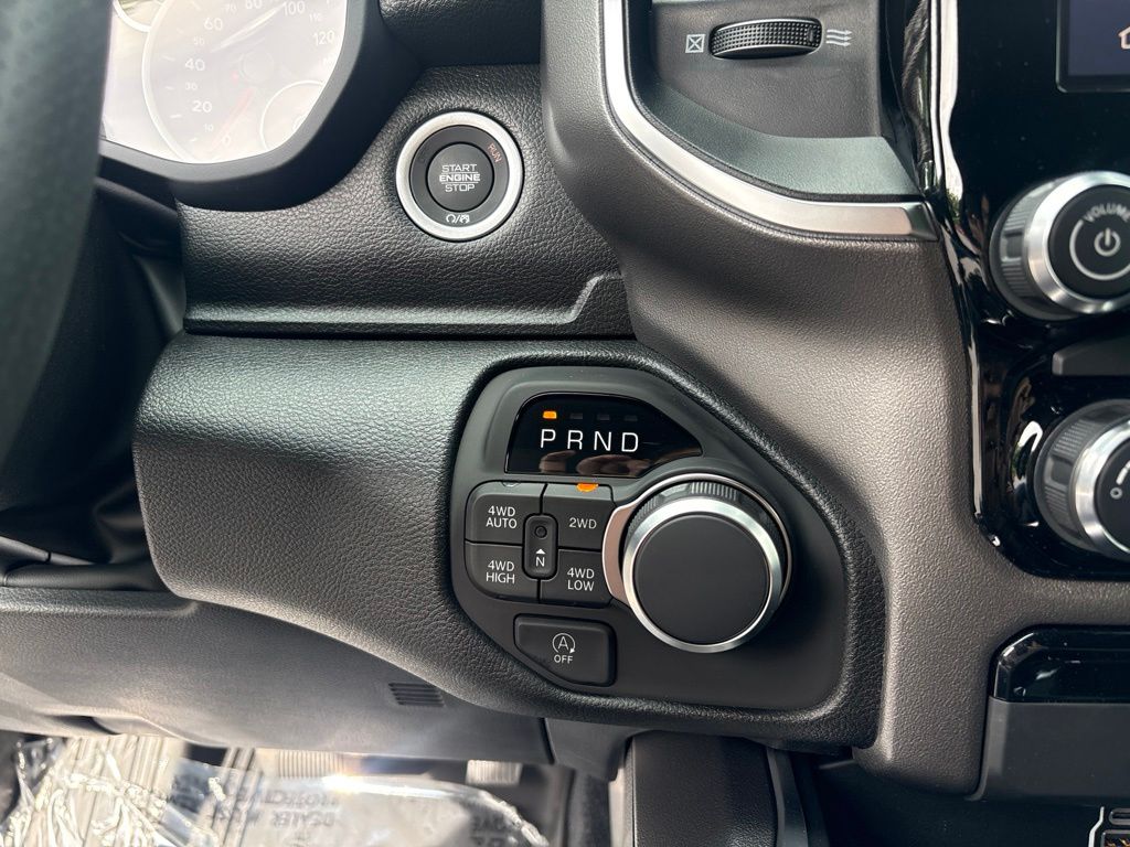 Thumbnail: 2026 RAM 1500 - 25