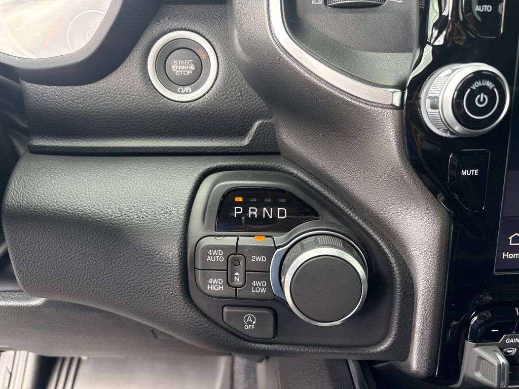 Thumbnail: 2026 RAM 1500 - 25