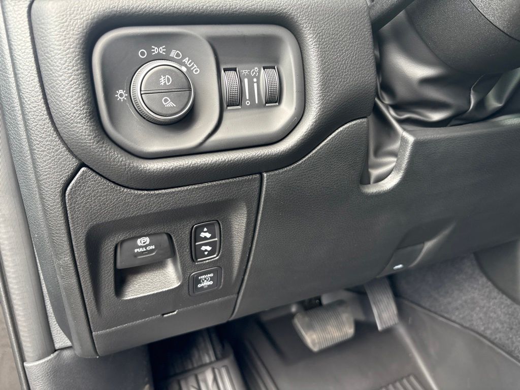Thumbnail: 2026 RAM 1500 - 23