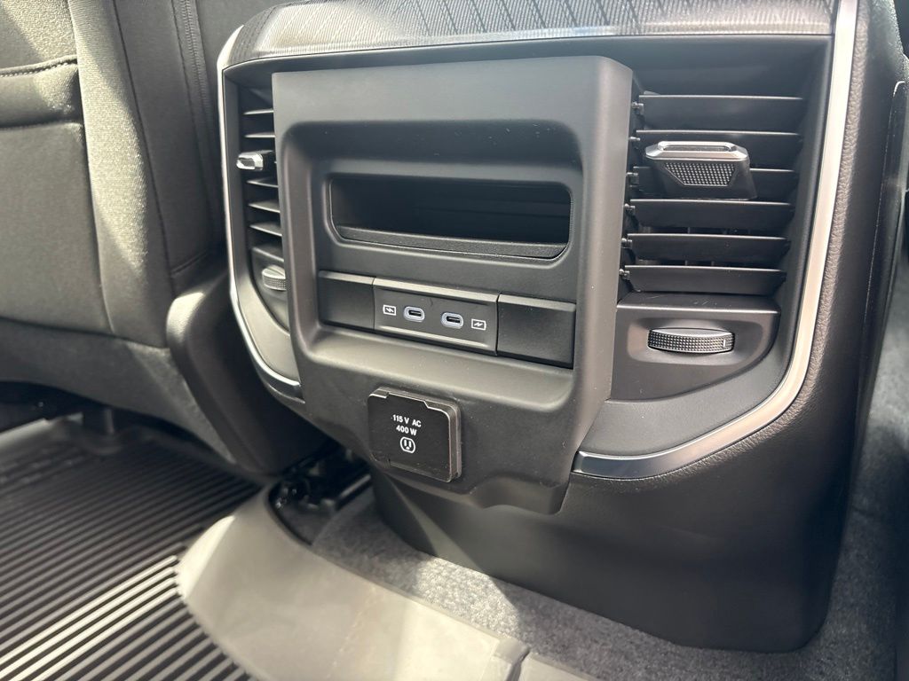 Thumbnail: 2026 RAM 1500 - 39