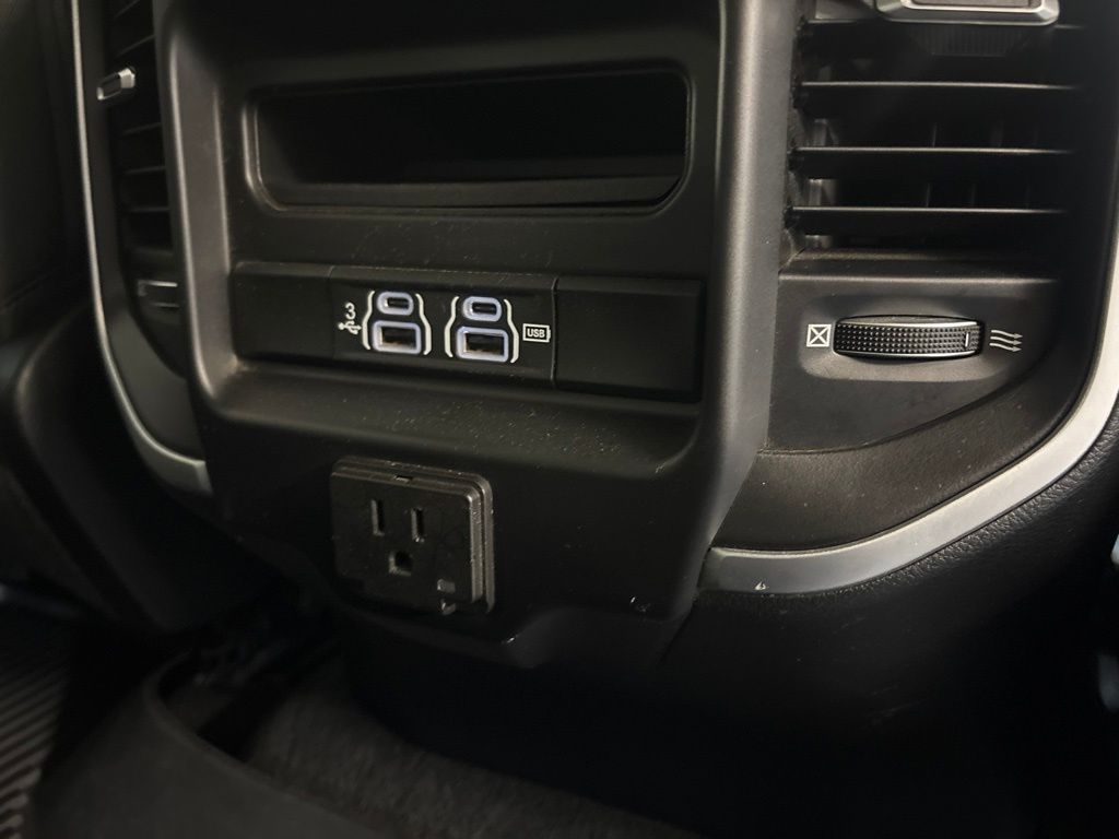 Thumbnail: 2020 RAM 1500 - 38