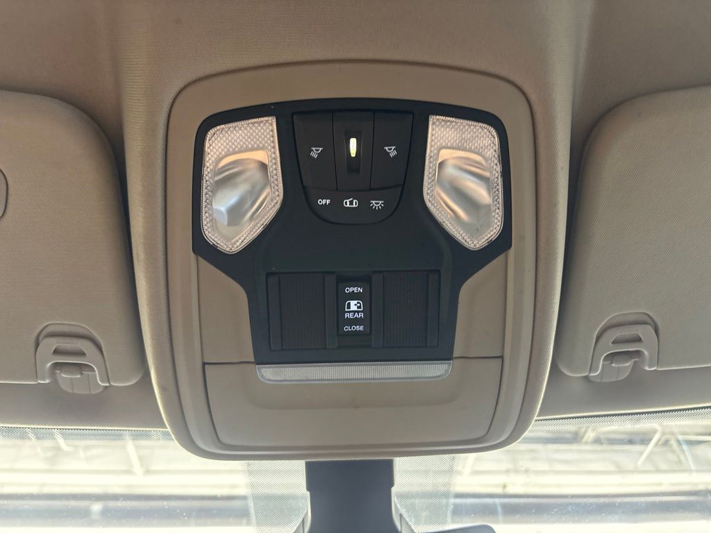 Thumbnail: 2020 RAM 1500 - 32