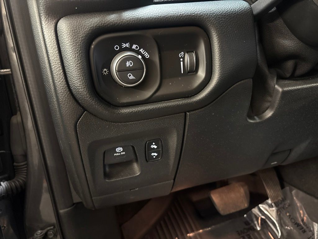 Thumbnail: 2020 RAM 1500 - 25