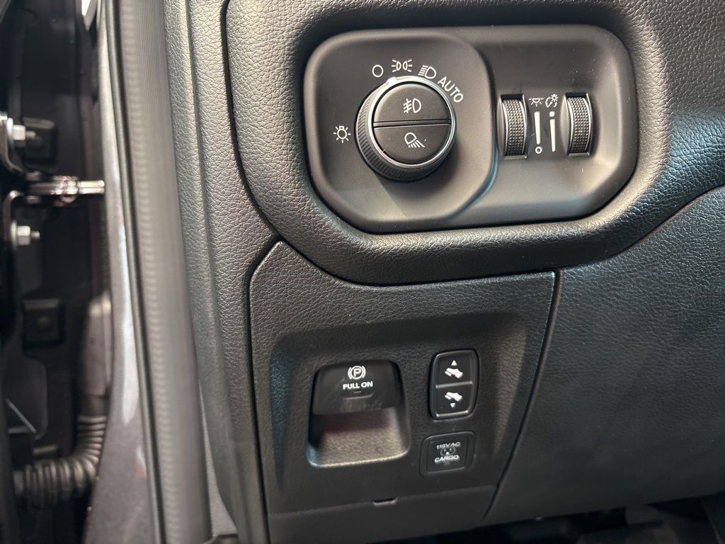Thumbnail: 2026 RAM 1500 - 21