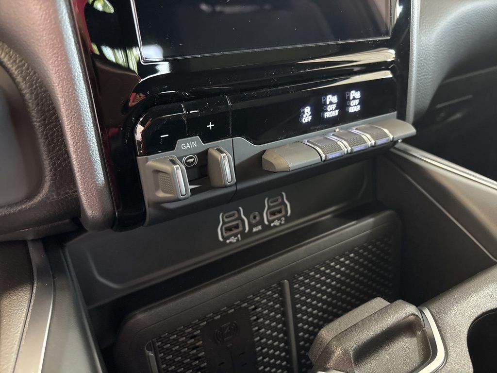 Thumbnail: 2026 RAM 1500 - 11