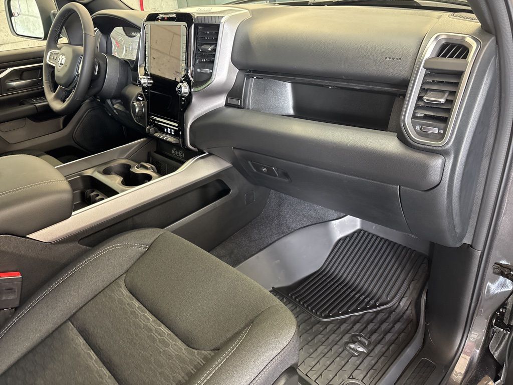 Thumbnail: 2026 RAM 1500 - 38