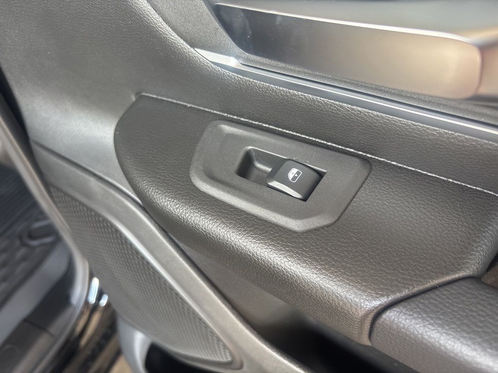 Thumbnail: 2026 RAM 1500 - 29