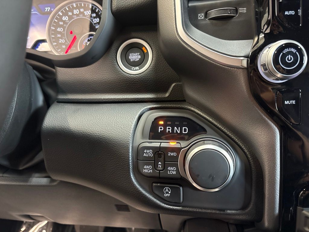 Thumbnail: 2026 RAM 1500 - 27