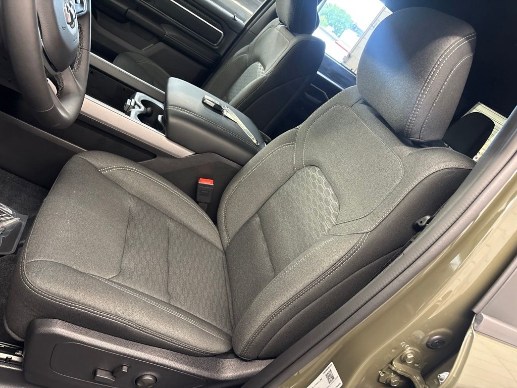 Thumbnail: 2026 RAM 1500 - 10