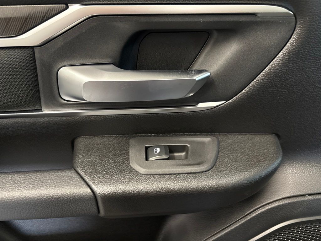 Thumbnail: 2026 RAM 1500 - 35