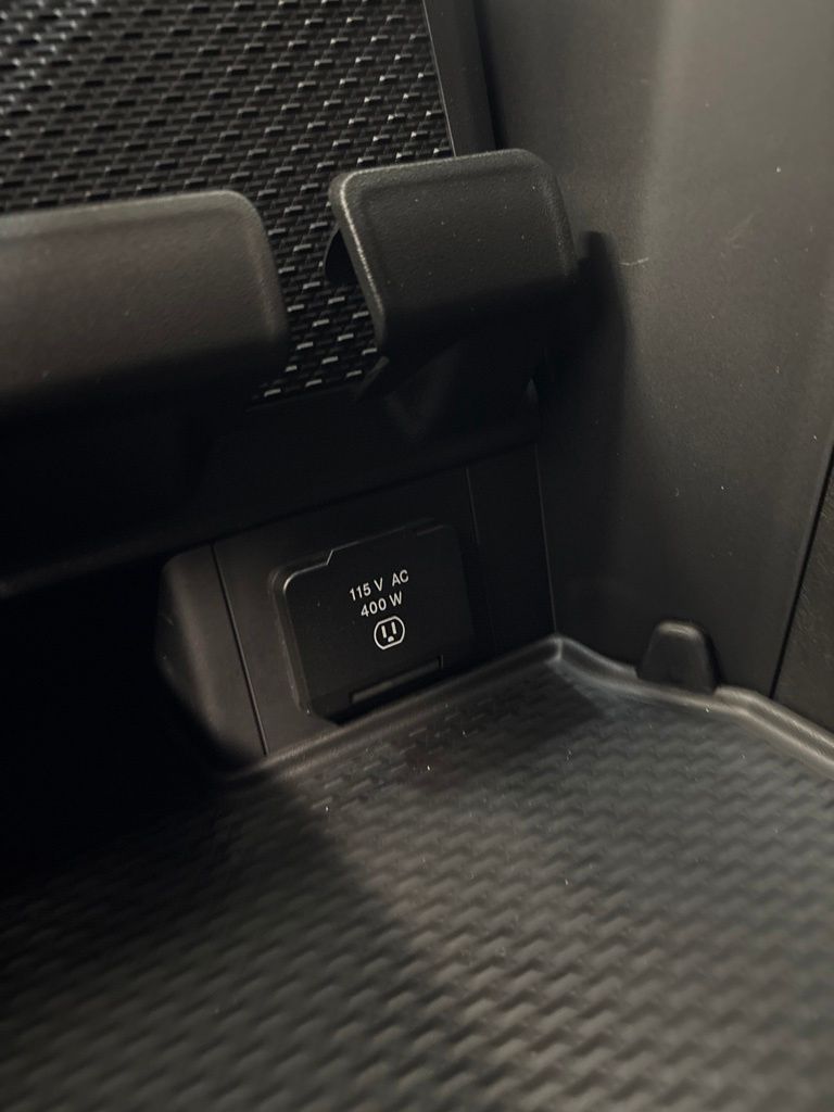 Thumbnail: 2026 RAM 1500 - 33