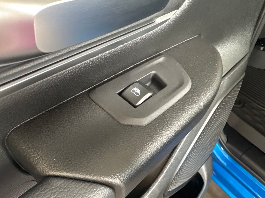 Thumbnail: 2026 RAM 1500 - 33