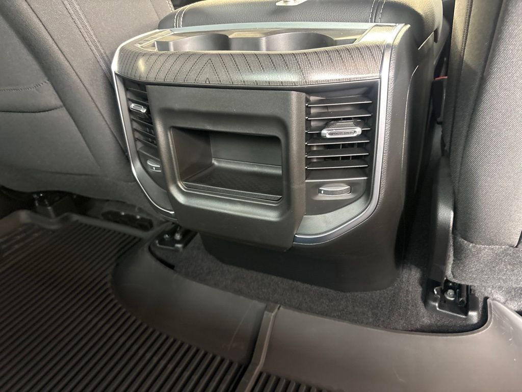 Thumbnail: 2026 RAM 1500 - 38