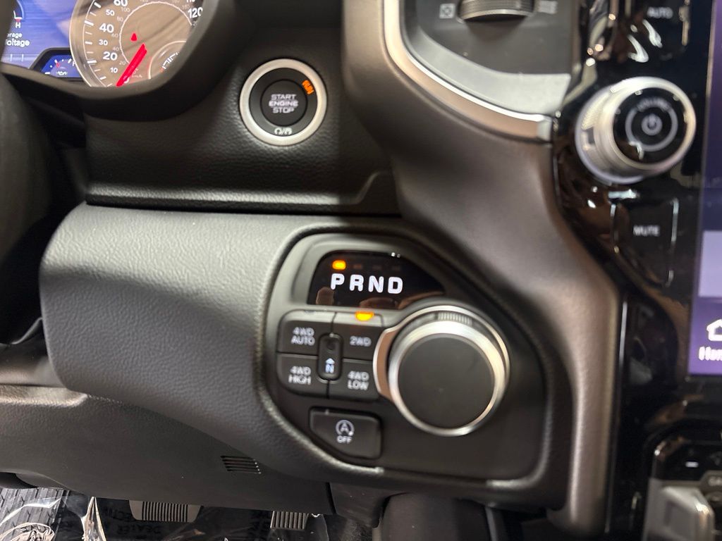 Thumbnail: 2026 RAM 1500 - 26