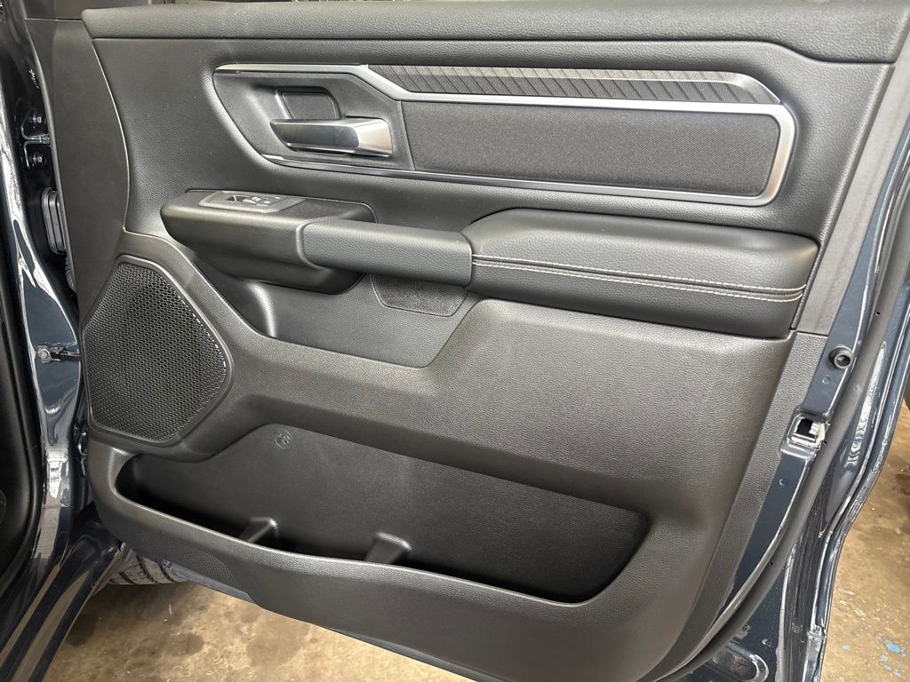 Thumbnail: 2026 RAM 1500 - 40
