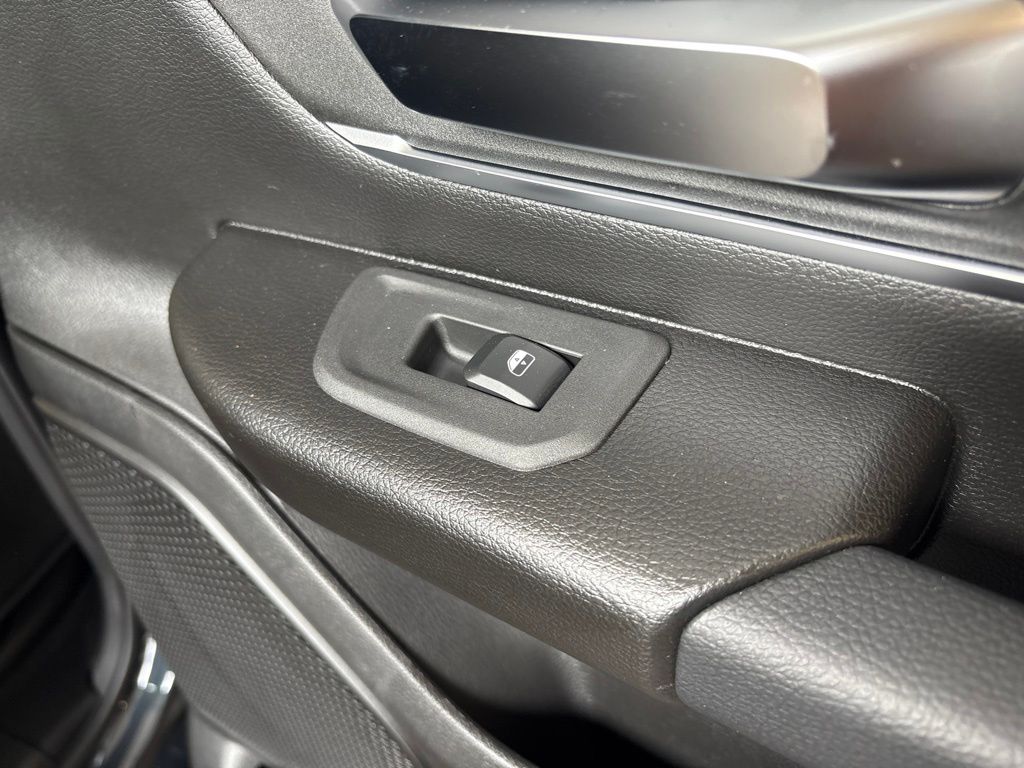 Thumbnail: 2026 RAM 1500 - 36