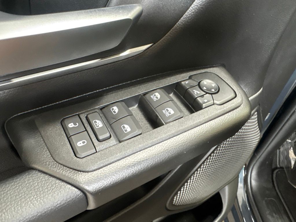 Thumbnail: 2026 RAM 1500 - 22