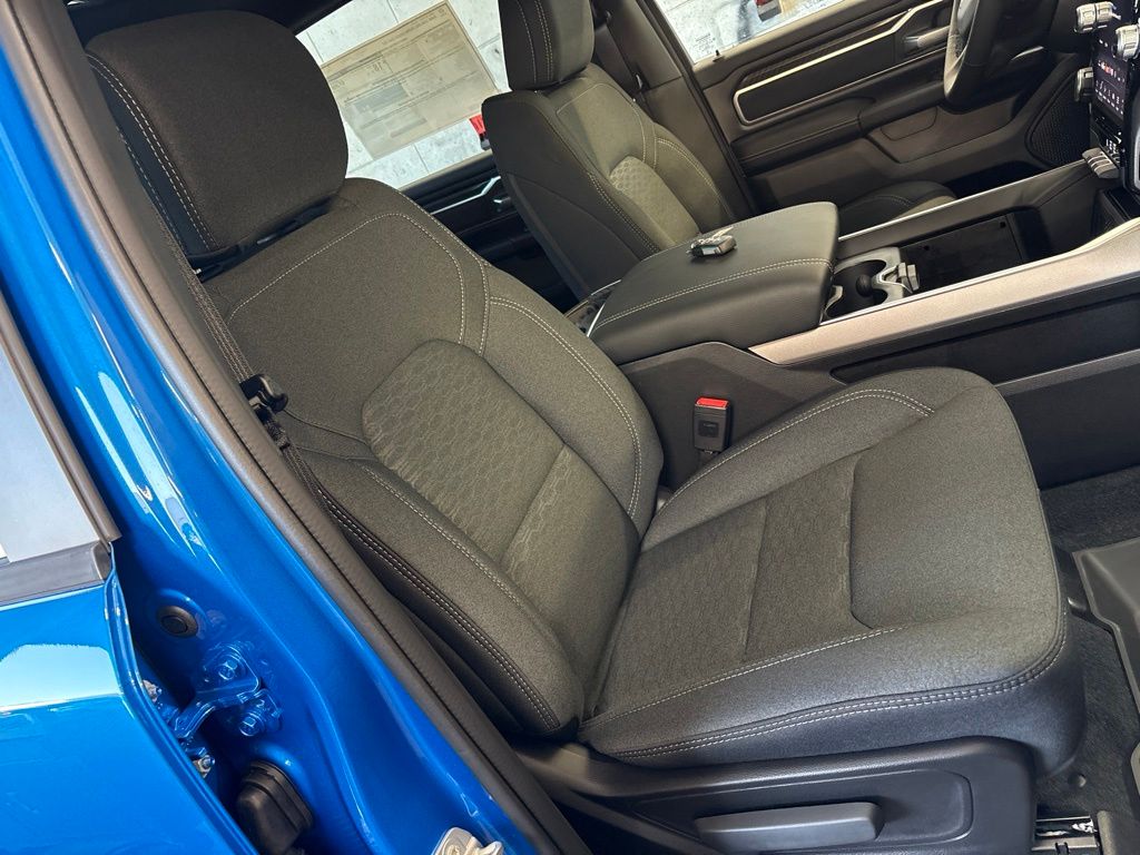 Thumbnail: 2026 RAM 1500 - 10