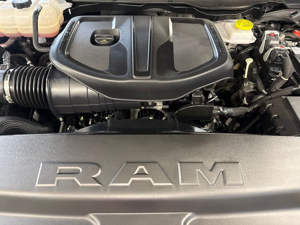 Thumbnail: 2025 RAM 1500 - 8