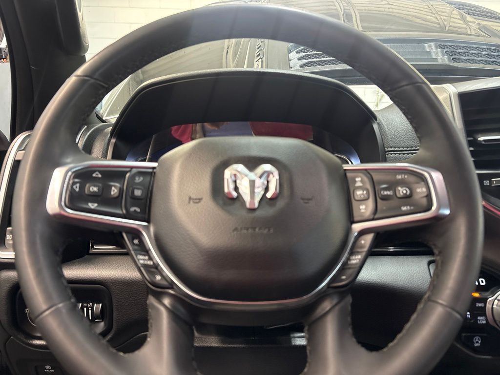Thumbnail: 2025 RAM 1500 - 9
