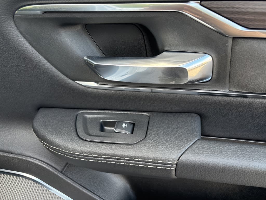 Thumbnail: 2026 RAM 1500 - 20