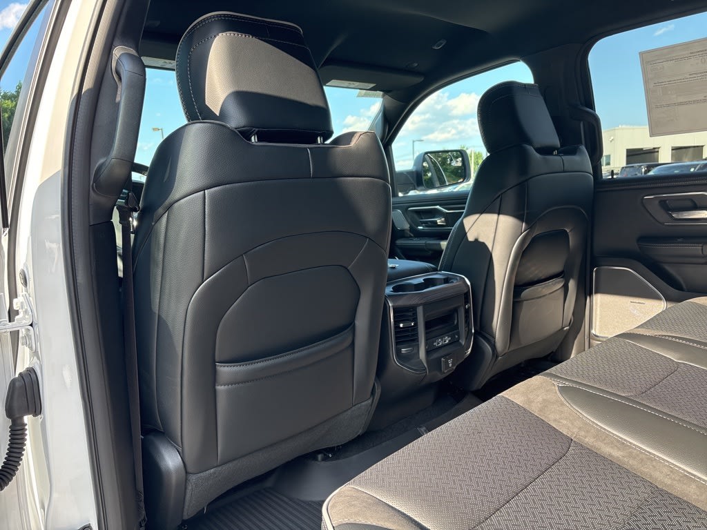 Thumbnail: 2026 RAM 1500 - 9