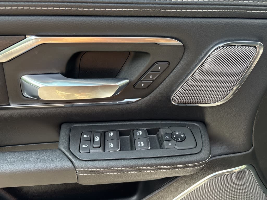 Thumbnail: 2026 RAM 1500 - 15