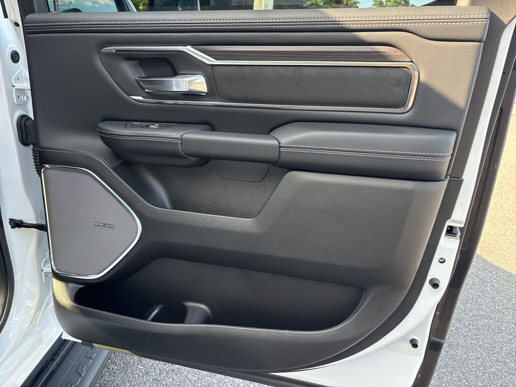 Thumbnail: 2026 RAM 1500 - 19