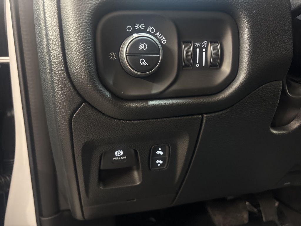 Thumbnail: 2026 RAM 1500 - 24