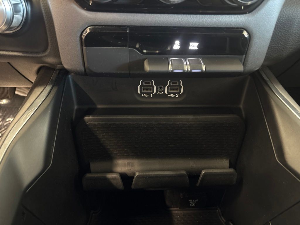 Thumbnail: 2024 RAM 1500 - 28