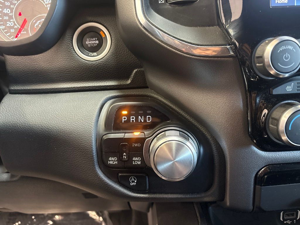 Thumbnail: 2024 RAM 1500 - 26