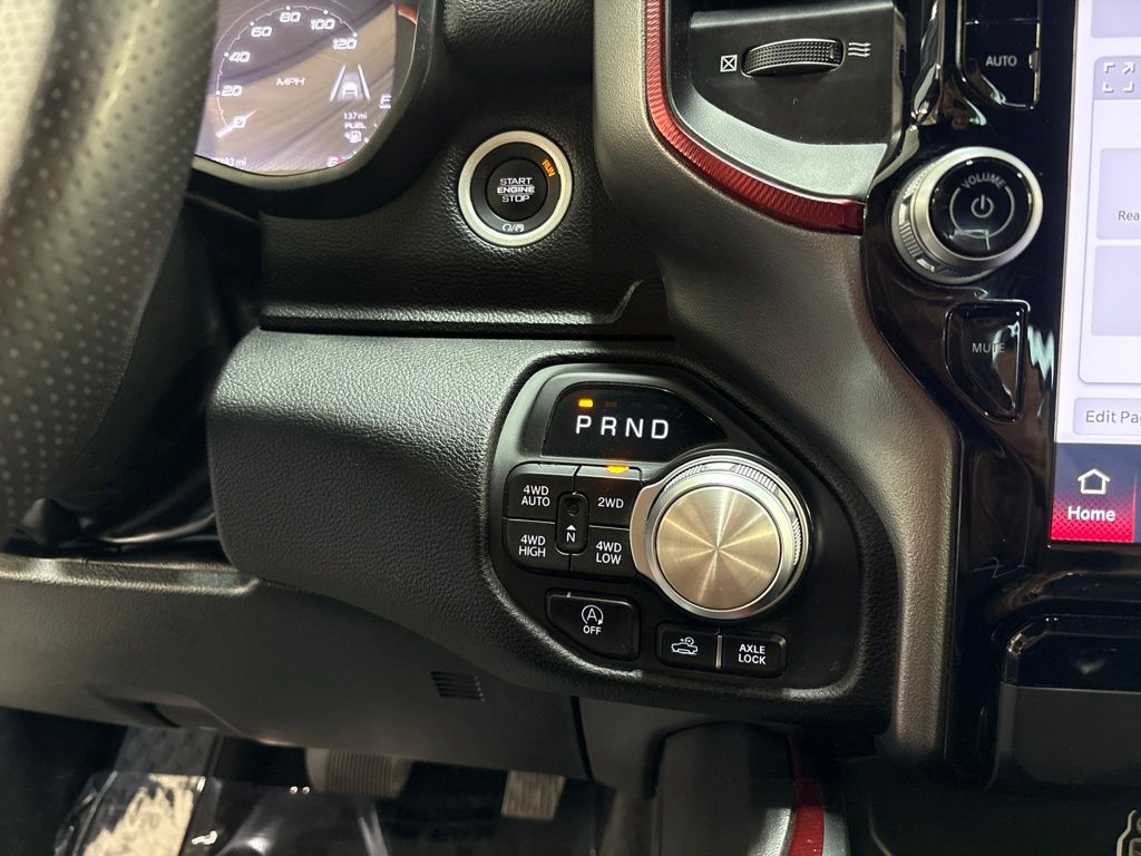 Thumbnail: 2025 RAM 1500 - 25