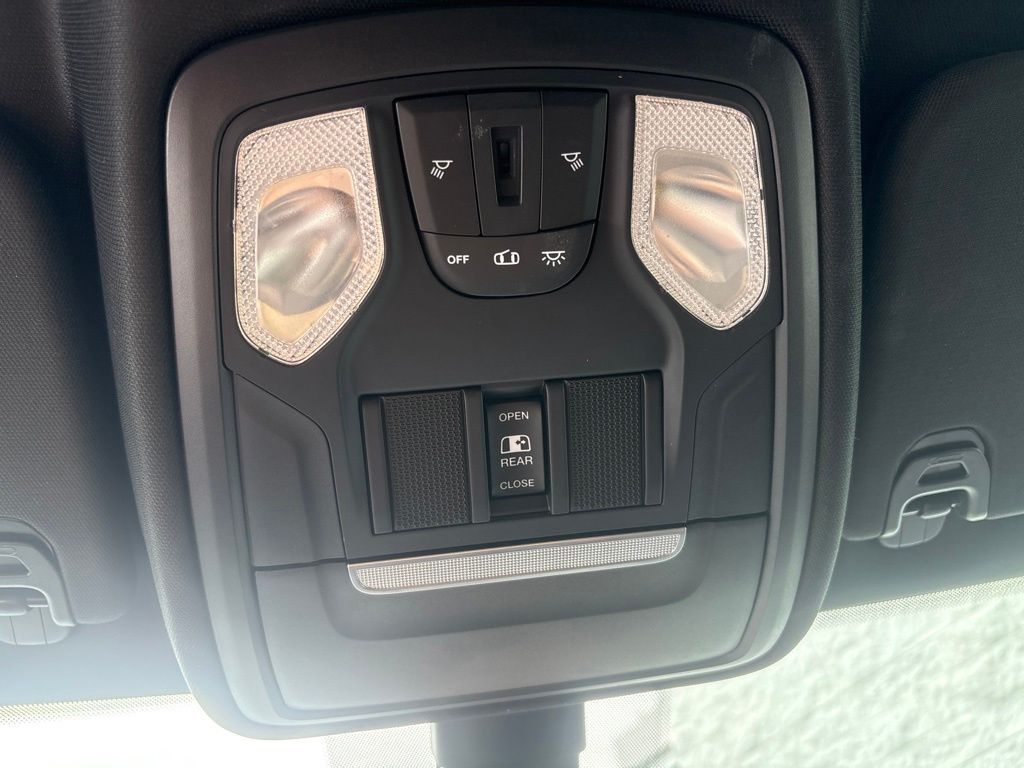 Thumbnail: 2020 RAM 1500 - 31
