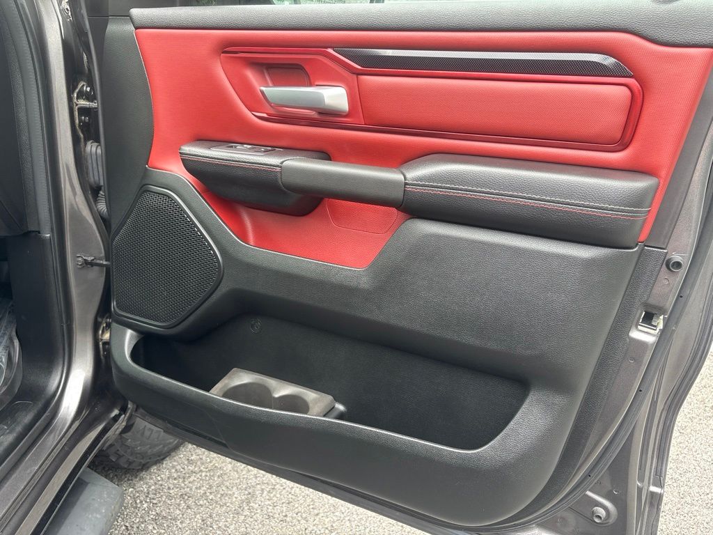Thumbnail: 2020 RAM 1500 - 40