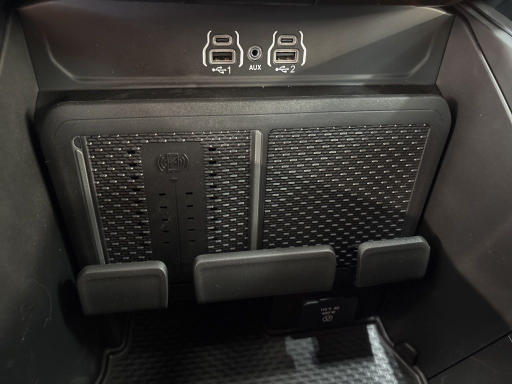 Thumbnail: 2026 RAM 1500 - 28