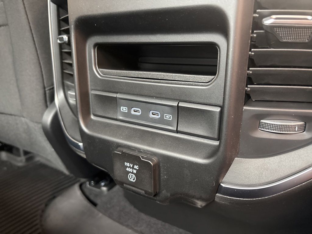 Thumbnail: 2026 RAM 1500 - 38