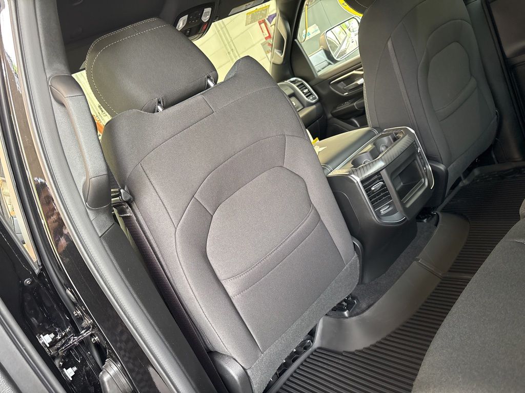 Thumbnail: 2026 RAM 1500 - 35