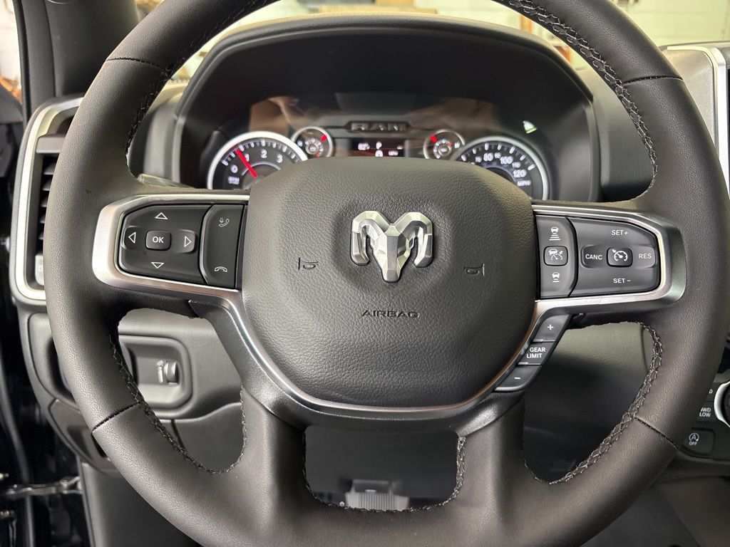 Thumbnail: 2026 RAM 1500 - 26