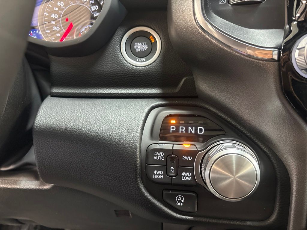 Thumbnail: 2026 RAM 1500 - 26