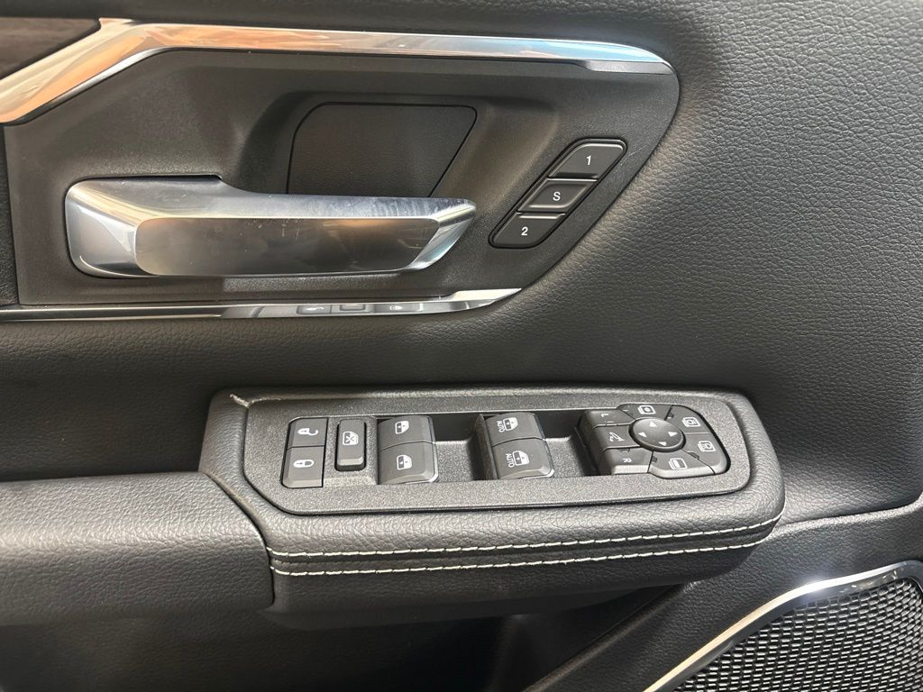 Thumbnail: 2026 RAM 1500 - 22