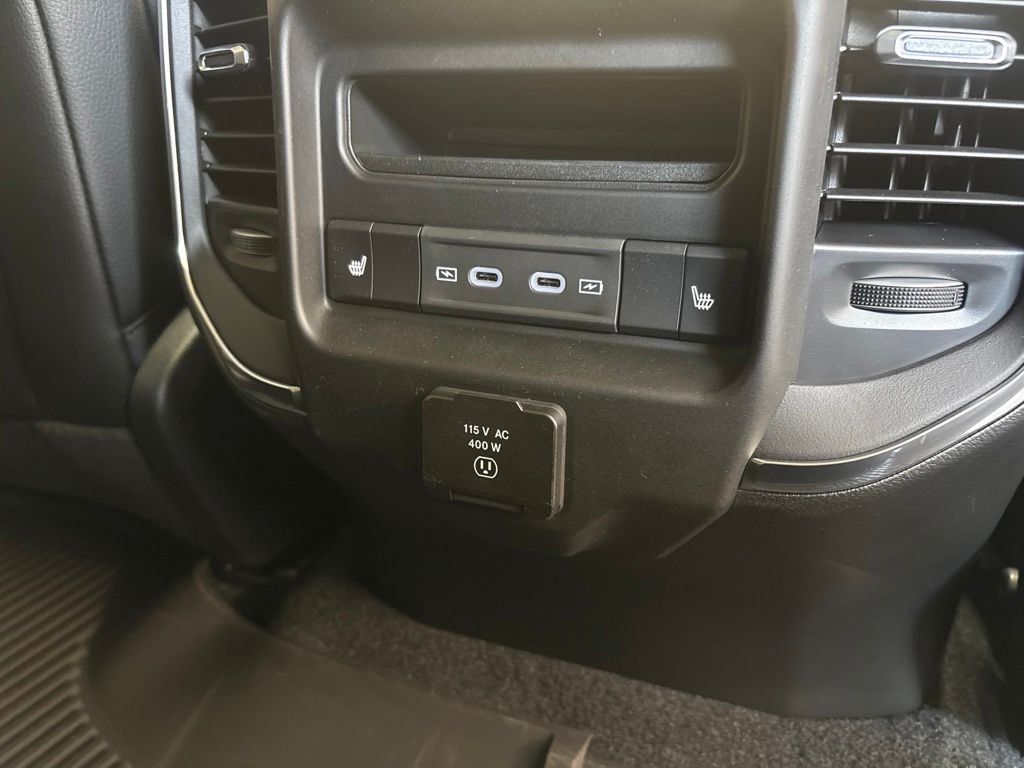 Thumbnail: 2026 RAM 1500 - 39