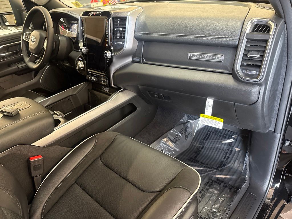 Thumbnail: 2026 RAM 1500 - 13