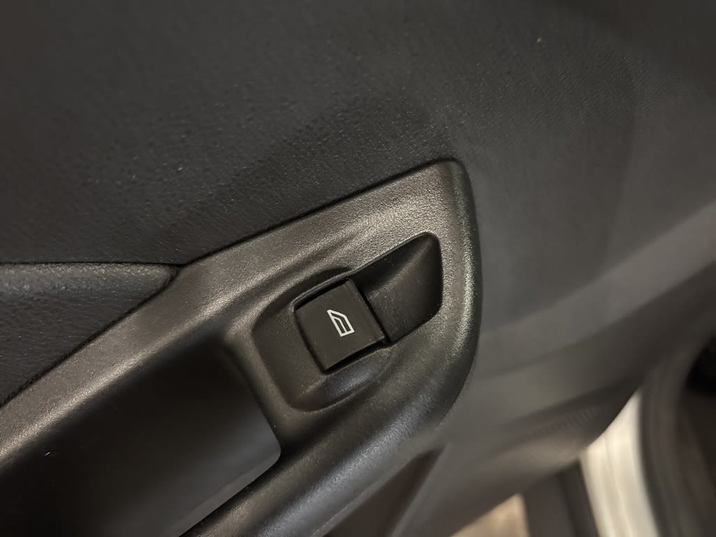 Thumbnail: 2017 Ford Focus - 31