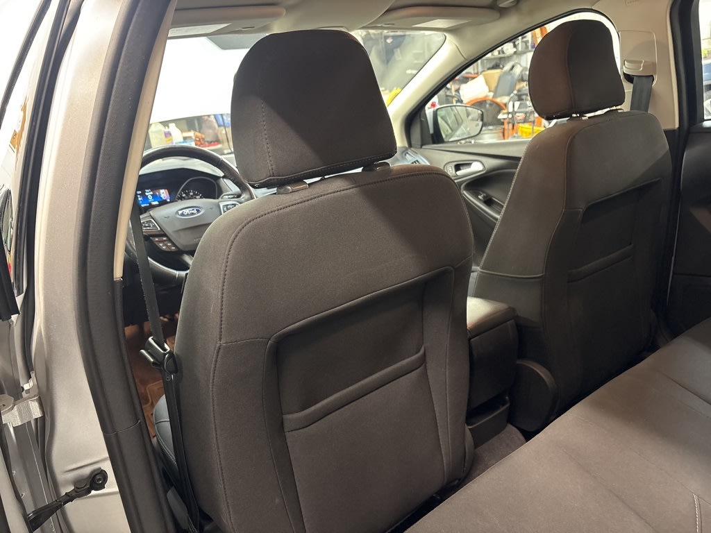 Thumbnail: 2017 Ford Focus - 10