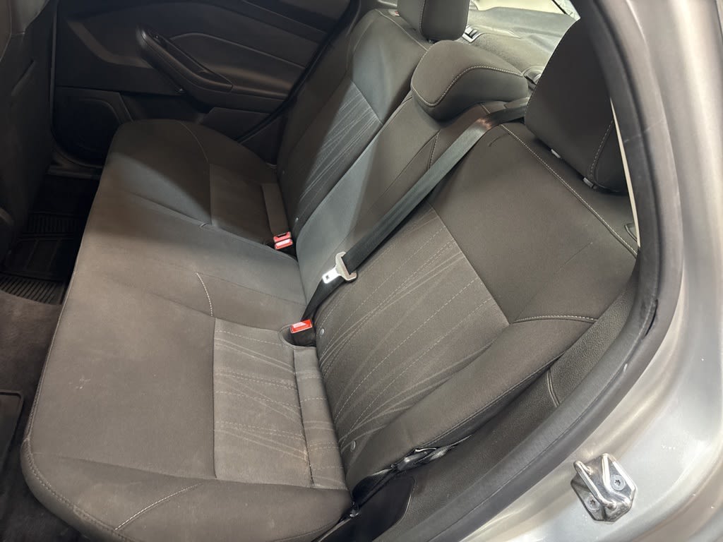 Thumbnail: 2017 Ford Focus - 32