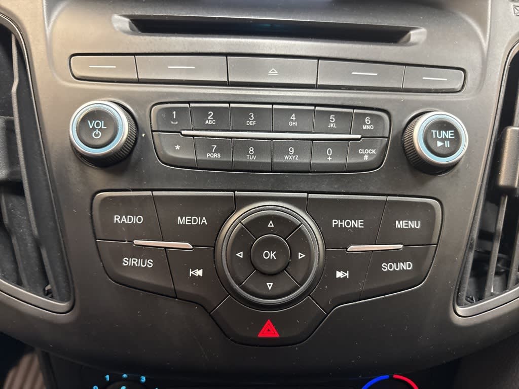 Thumbnail: 2017 Ford Focus - 26